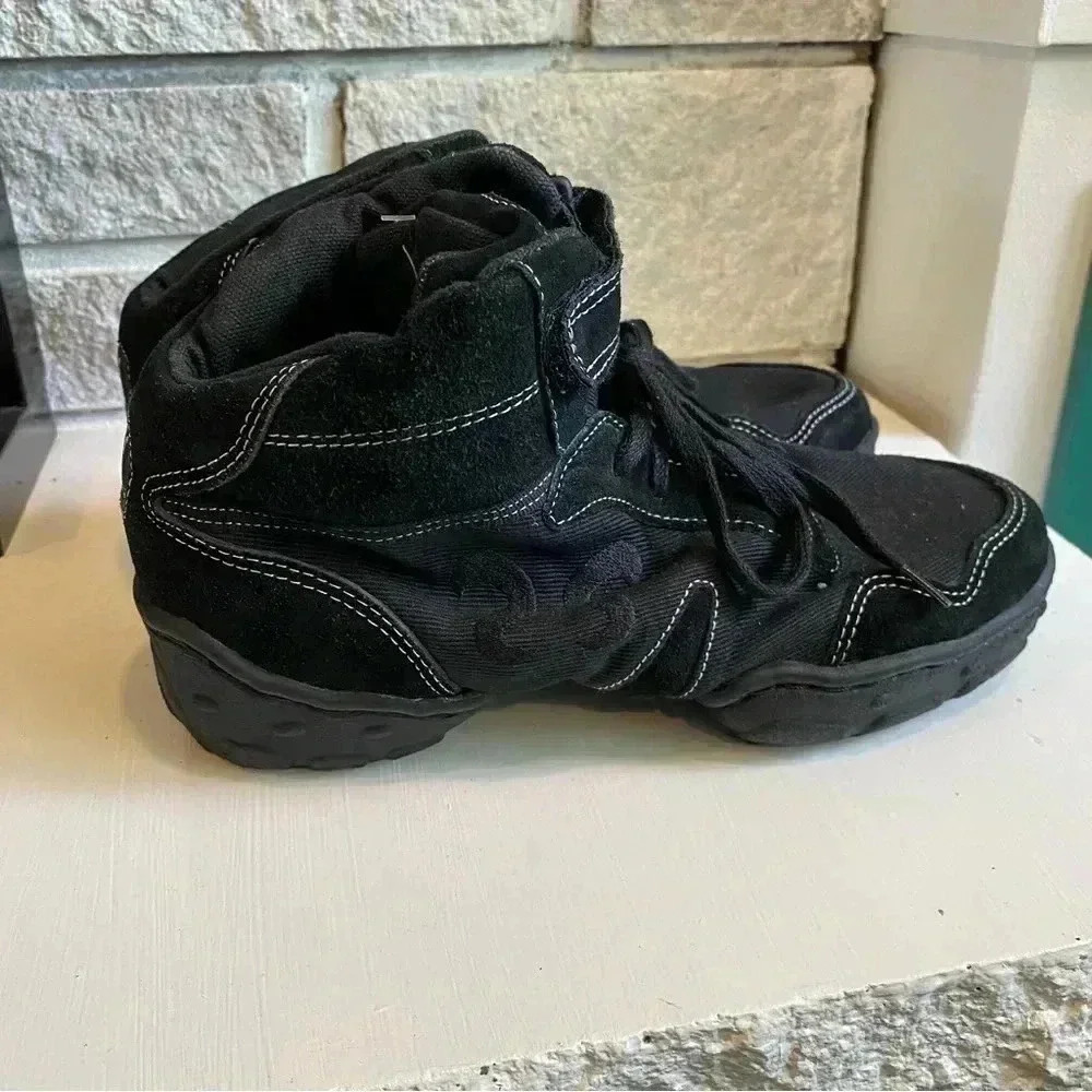 Women's Black Athletic High-Top Training Shoes